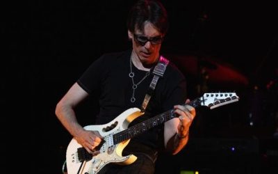 Steve Vai the guitar artist