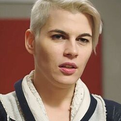 Kaki King is an American guitarist and compose is known for her percussive and jazz-tinged melodies