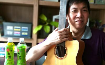 Jubing acoustic guitarist who once won the Indonesian World Records Museum (MURI) record