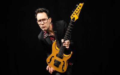 Paul Gilbert (“One of the fastest and cleanest playing guitar gods”)
