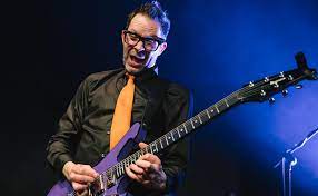 Paul Gilbert (“One of the guitar gods with the fastest and cleanest playing”)
