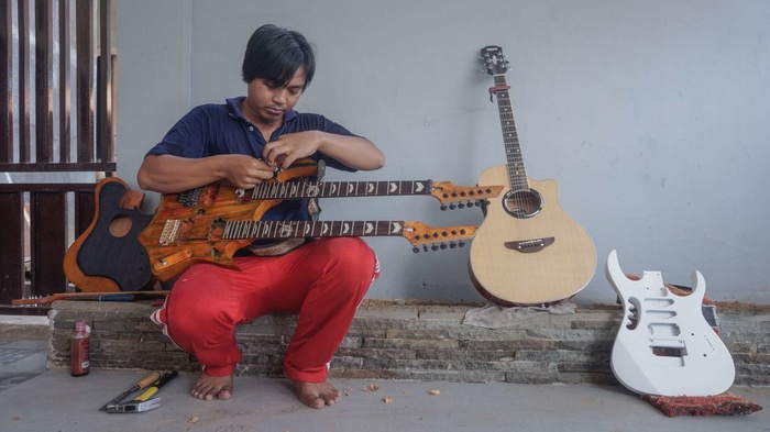 Guitar is Melodic or Harmonic Instrument?