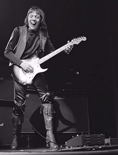 Robin Trower on Why He Ditched His Gibson for the Fender Stratocaster: ‘Once I Had It, I Only Used the Strat’