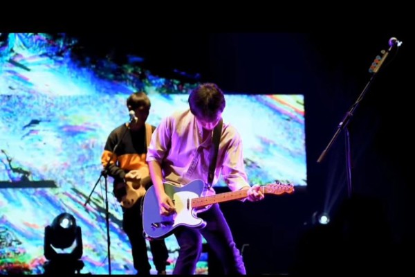 One day after its release, the Nikisaga x Eross Candra Guitar Strap is Sold Out!