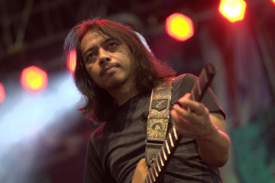 Dewa Budjana, Indonesian Guitarist