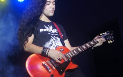 Suraz Sun – Energía de la guitarra de Girish & The Chronicles