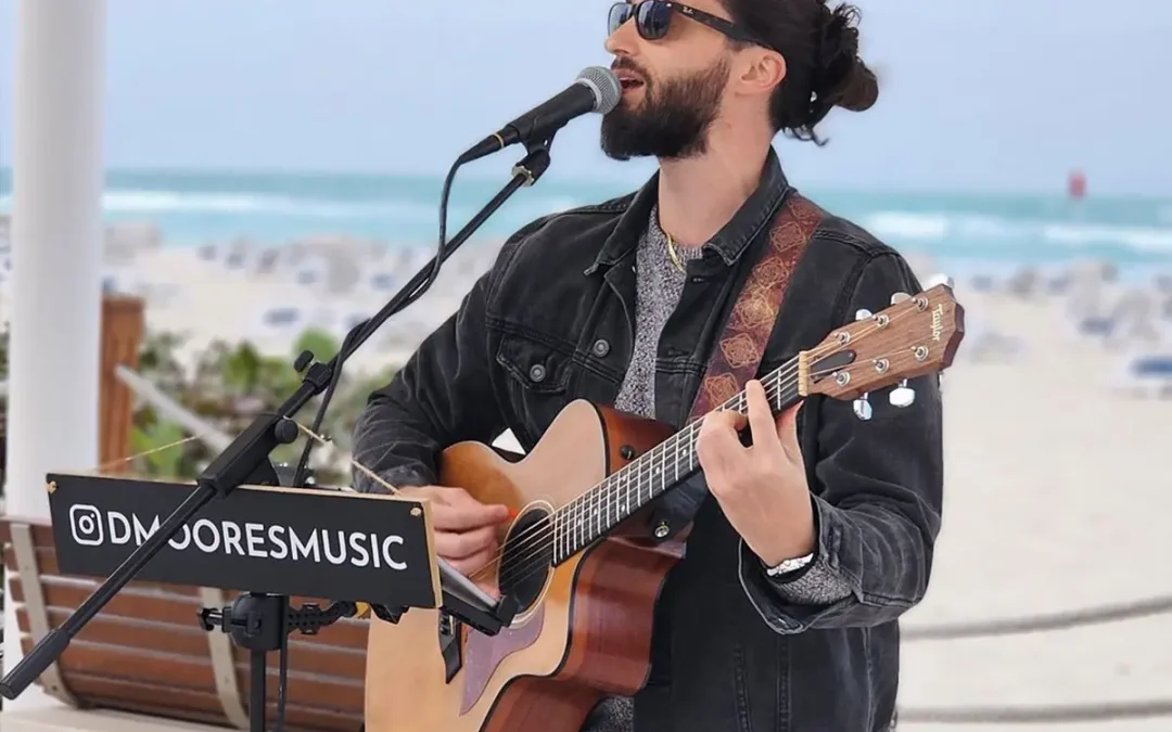 Dan Moores: Guitarrista Acústico y de Soul en Dubái