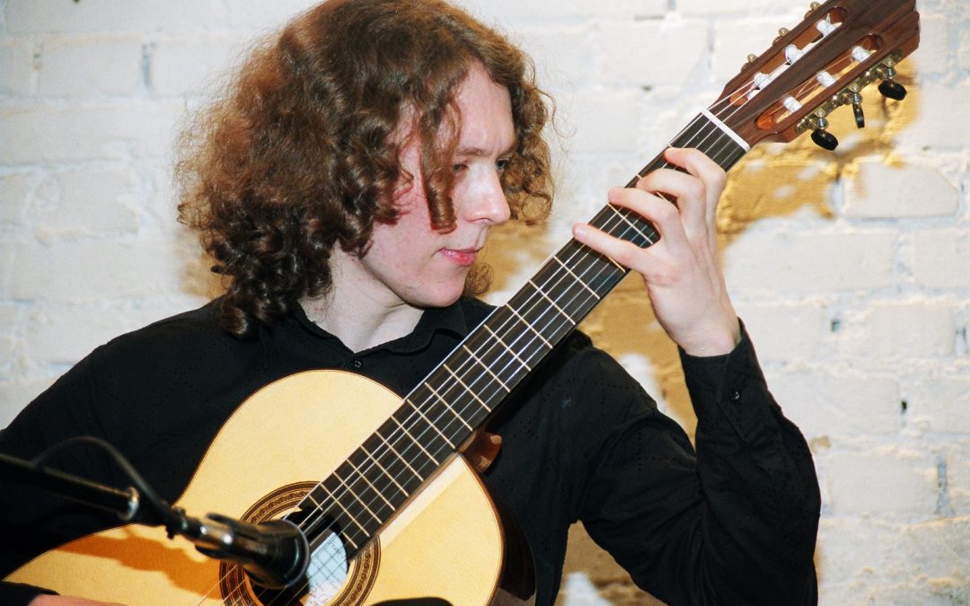 Dimitri Illarionov: Guitarrista Clásico Ruso