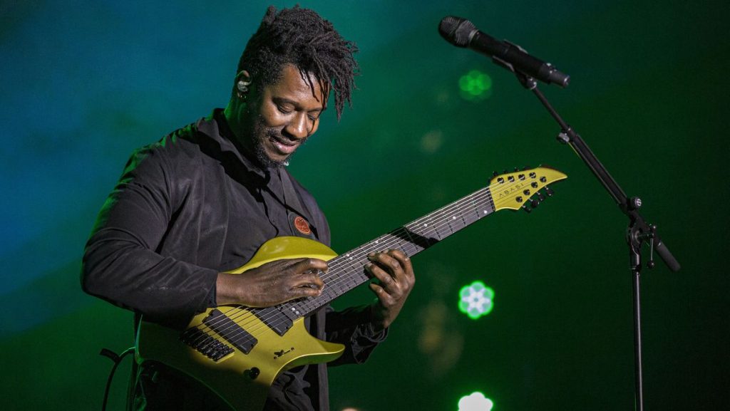 tosin abasi